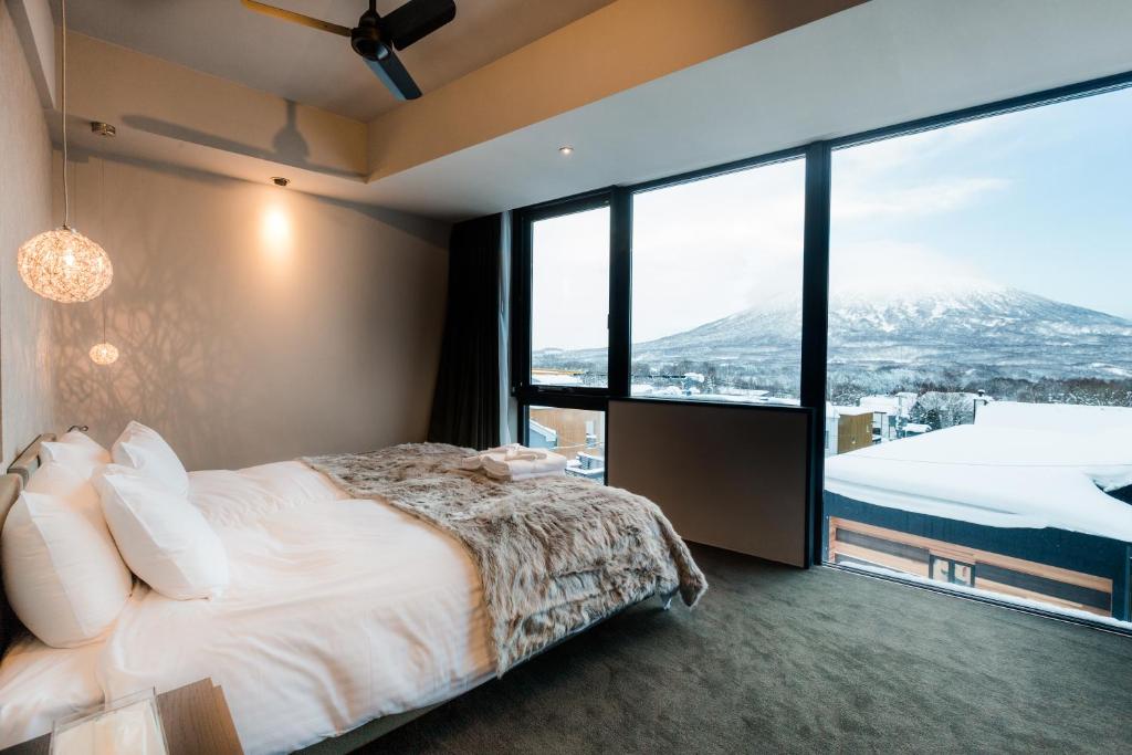 Niseko Heaven Thomson Project